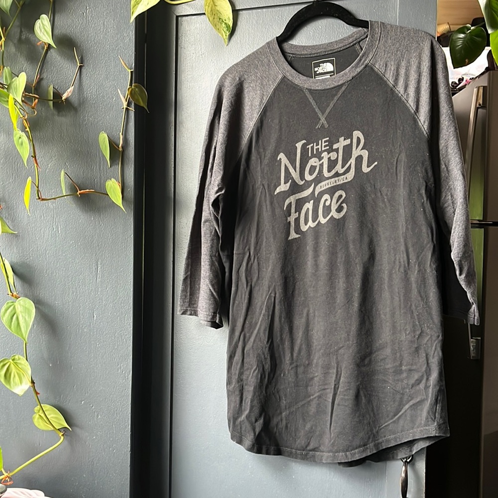 2 for $15 Men’s North Face Raglan 3/4 Sleeve Tee Baseball Shirt Medium Black